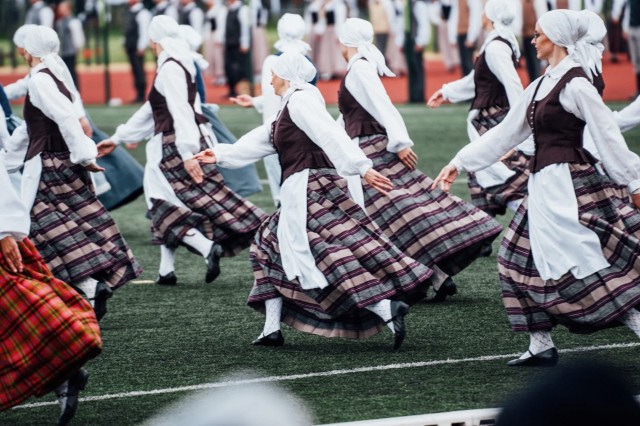 Vidējās paaudzes deju svētki Salaspilī 2025. gadā